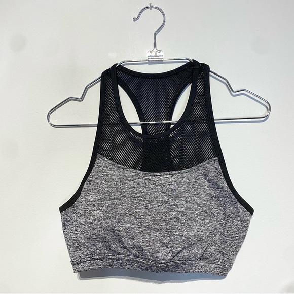 🛍️ 4 for 20$ - Halter Neck Mesh Sports Bra / Grey / M - Picture 1 of 6